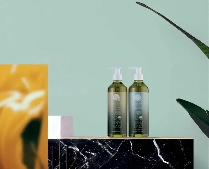 geneva-green-balsam-do-ciala-rak-nawilzajacy-z-witamina-e-hotel-spa-370-ml