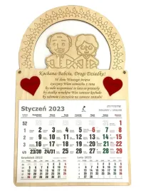 duzy-kalendarz-z-drewna-na-sciane-dzien-babci-dziadka-grawer-imie