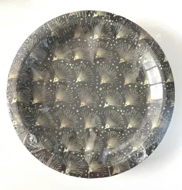 talerzyki-jednorazowe-papierowe-czarne-fajerwerki-18-cm-15-szt