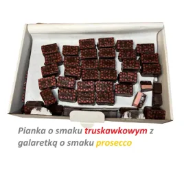 majami-pianka-o-smaku-truskawkowym-z-galaretka-o-smaku-prosecco-w-czek-2-kg
