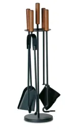 zestaw-kominkowy-ze-stali-czarny-drewniane-raczki