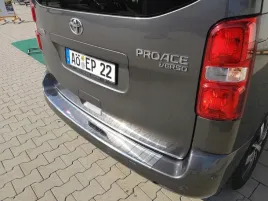 toyota-proace-listwa-chrom-chromowana-na-klape