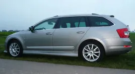 skoda-octavia-iii-kombi-listwy-chrom-boczne-drzwi