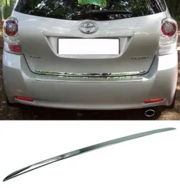 toyota-verso-listwa-chrom-chromowana-na-klape