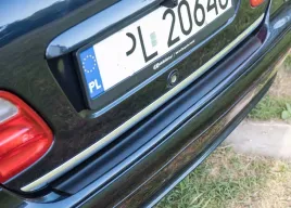 mercedes-clk-listwa-czarna-na-klape-tuning