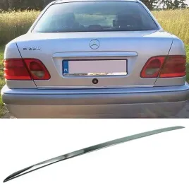 mercedes-e-klasa-w210-sedan-listwa-chrom-na-klape