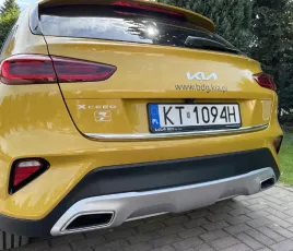kia-xceed-listwa-chrom-klapa-bagaznik-tyl