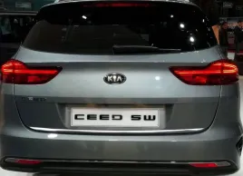 kia-cee-d-iii-kombi-listwa-chrom-na-klape-bagaznik
