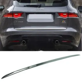 jaguar-f-pace-suv-listwa-chrom-na-klape-bagaznik