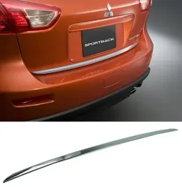 mitsubishi-lancer-x-sportback-listwa-chrom-klapa