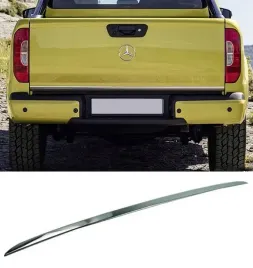 mercedes-x-klasa-pick-up-listwa-chrom-na-klape-tyl