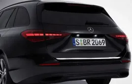 mercedes-c-klasa-s206-kombi-21-listwa-chrom-klapa