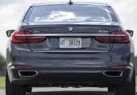 bmw-7er-g11-2015-listwa-chrom-na-klape-tuning