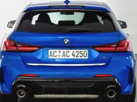 bmw-1er-f40-hatchback-2019-listwa-chrom-na-klape