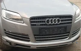 audi-q7-listwy-na-grill-atrape-chrom-halogeny