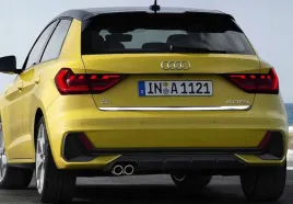 audi-a1-citycarver-listwa-chrom-chromowana-klapa