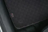 opel-combo-e-2018-dywaniki-czarne-liczba-elementow-komplety