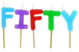 swieczki-pikery-fifty-kolorowe-na-50-urodziny-tort