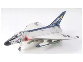 samolot-douglas-f4d-1-skyray-model-60741-tamiya