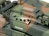 czolg-leclerc-series-2-model-35362-tamiya-stan-nowy