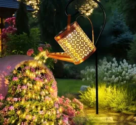 lampa-solarna-ogrodowa-konewka-dekoracja-ogrodowa