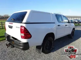 zabudowa-paki-hardtop-aeroklas-toyota-hilux-2015-boki-pelne