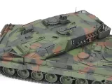 czolg-leopard-2a6-model-35271-tamiya-stan-nowy