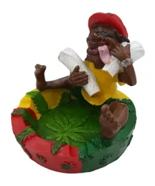 popielniczka-w-ksztalcie-rastaman-ceramiczna