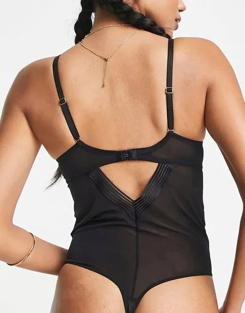 czarne-body-siateczkowe-gossard-65d-marka-gossard