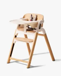 drewniane-krzeselko-do-karmienia-future-design-momcozy-ze-stolikiem-od-6-m