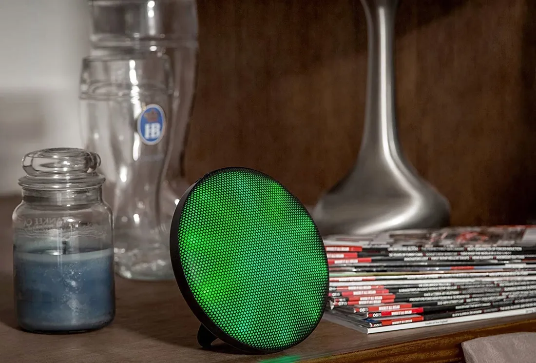 ion-helios-glosnik-bezprzewodowy-bluetooth-led