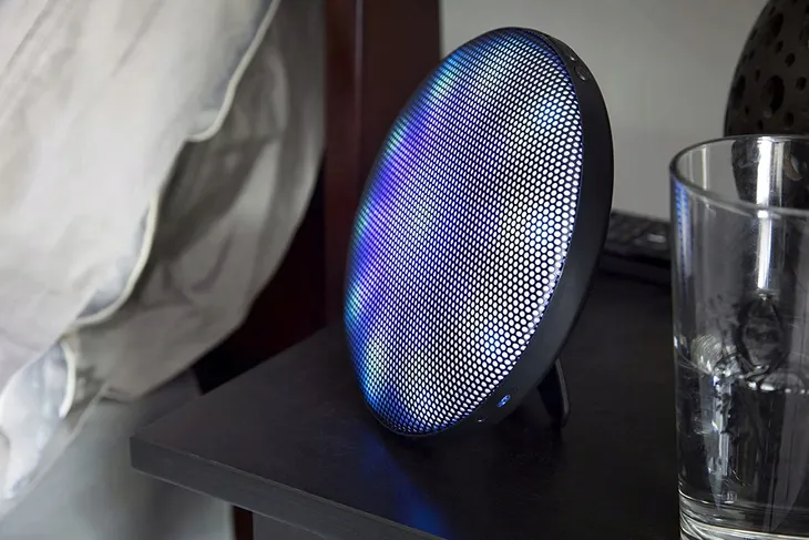 ion-helios-glosnik-bezprzewodowy-bluetooth-led-model-glosnika-inny