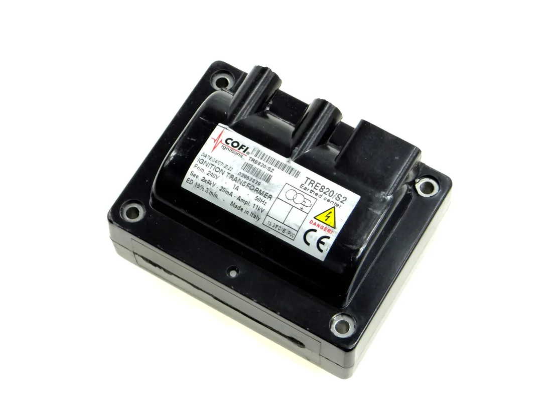 transformator-zaplonowy-cofi-tre-820-s2