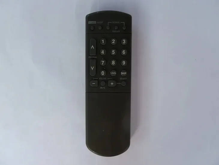 pilot-tv-oryginalny-stan-powystawowy