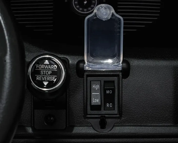 auto-porsche-911-gt3-czarny-na-akumulator-dla-dzieci-gratisy-czas-ladowania-10-h