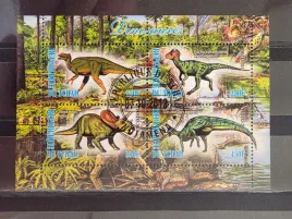 znaczki-zwierzeta-wymarle-dinozaury-czad-kasowany-x2