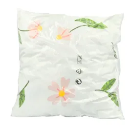 poduszka-mala-jasiek-z-nadrukiem-rozowe-kwiaty-40x40cm-smukee