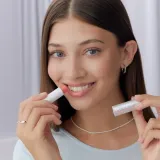 nivea-hyaluron-moisture-plus-balsam-pomadka-do-ust-marka-nivea
