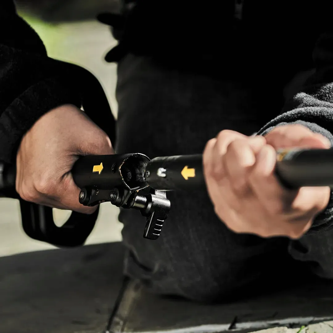 podkaszarka-do-trawy-split-boom-dewalt-dcmasbc1n-stan-nowy