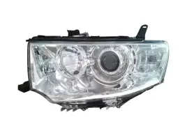 mitsubishi-pajero-sport-reflektor-lampa-przednia