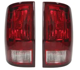 dodge-ram-1500-2500-3500-komplet-lamp-tylnych