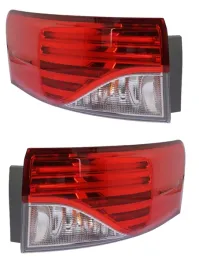 toyota-avensis-t27-kombi-komplet-lamp-tylnych-led