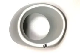 mitsubishi-outlander-3-ramka-atrapa-halogenu-prawa-6400d572-zaslepka