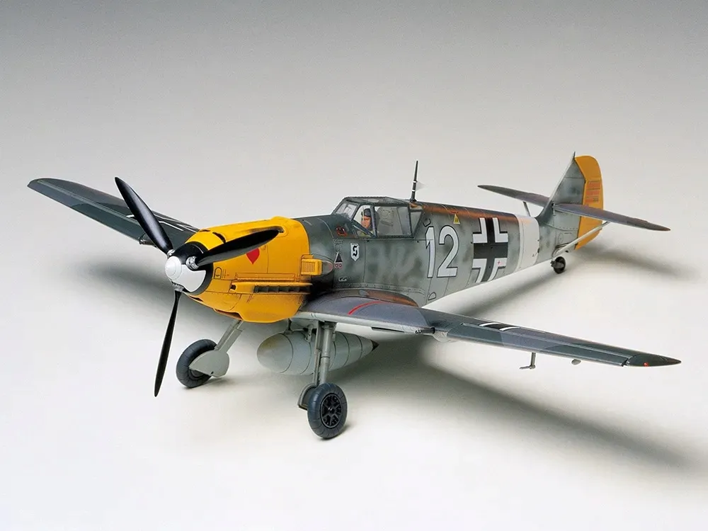 samolot-messerschmitt-bf109-e-4-7-model-61063-tamiya