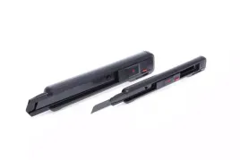 noz-black-motive-mocny-ostry-do-ciecia-wytrzymaly-ergonomiczny-9-mm