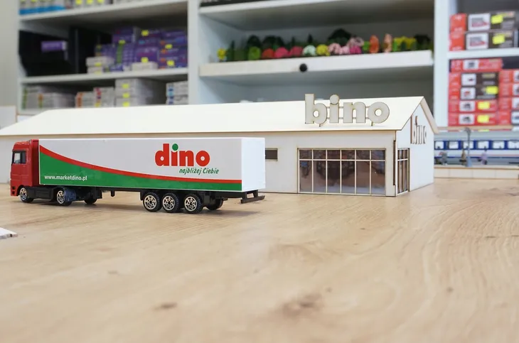 supermarket-dino-h0-1-87