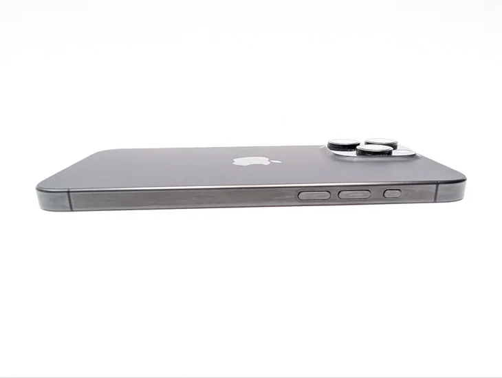 apple-iphone-15-pro-max-512gb-czarny-or-esim-funkcje-aparatu-autofocus-cyfrowa-stabilizacja-obrazu-hdr-lampa-blyskowa-nagrywanie-wideo-optyczna-stabilizacja-obrazu-panorama-samowyzwalacz-wykrywanie-twarzy-zdjecia-seryjne-zoom