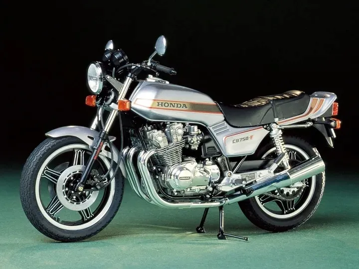 honda-cb750f-model-14006-tamiya