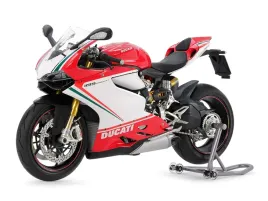 ducati-1199-panigale-s-tricolore-14132-tamiya