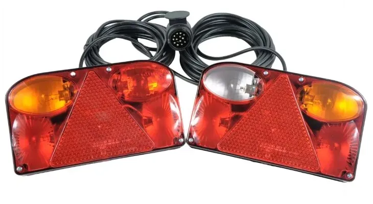 ZESTAW ŚWIATEŁ LAMPA TYLNA ŻARÓWKA PRZYCZEPA 7m